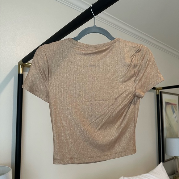 NWT gold tee - Picture 3 of 3